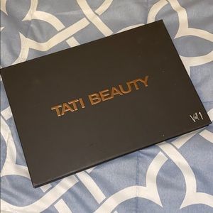 Tati Beauty textured neutrals volume 1